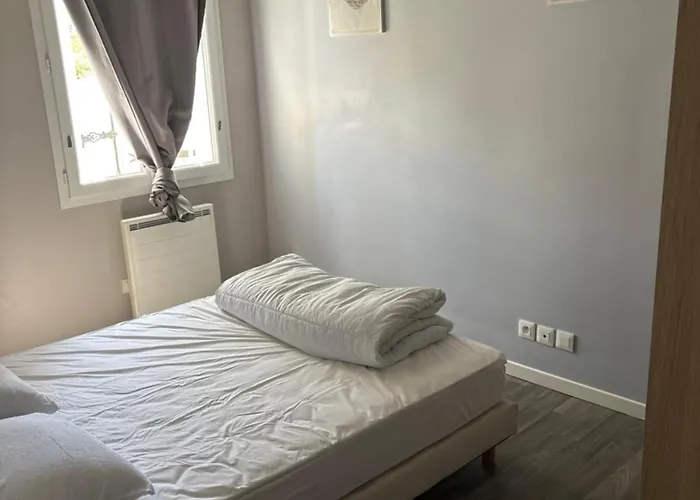 بيت للعطل Le Clos De *